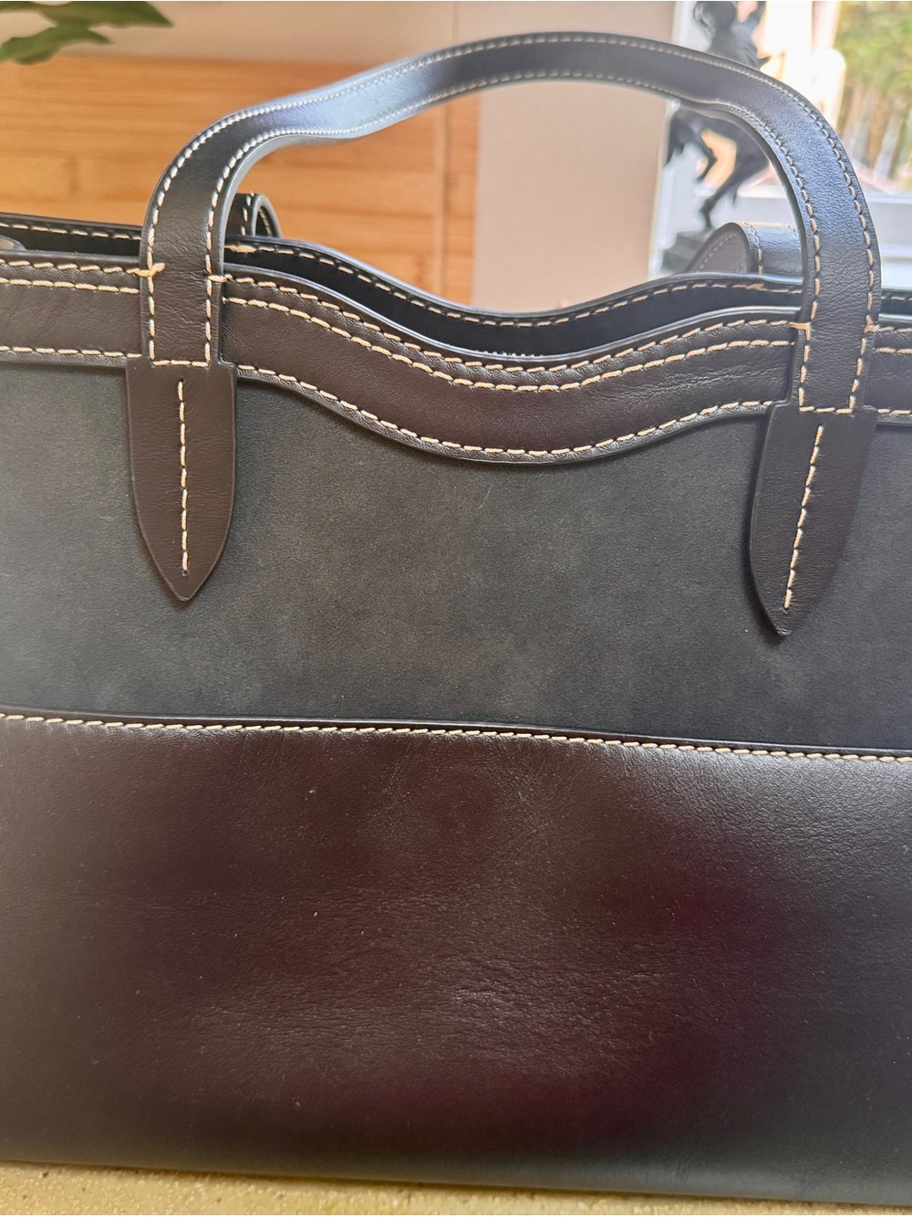 Beautiful Sam Edelman EE Logo Tote - Picture 6 of 11